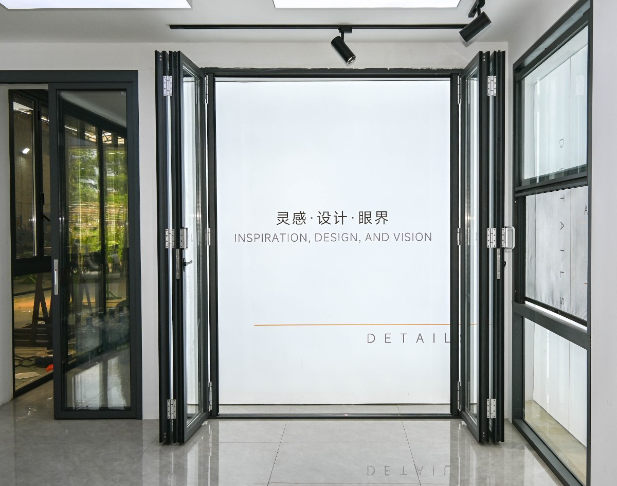 75重型折叠门