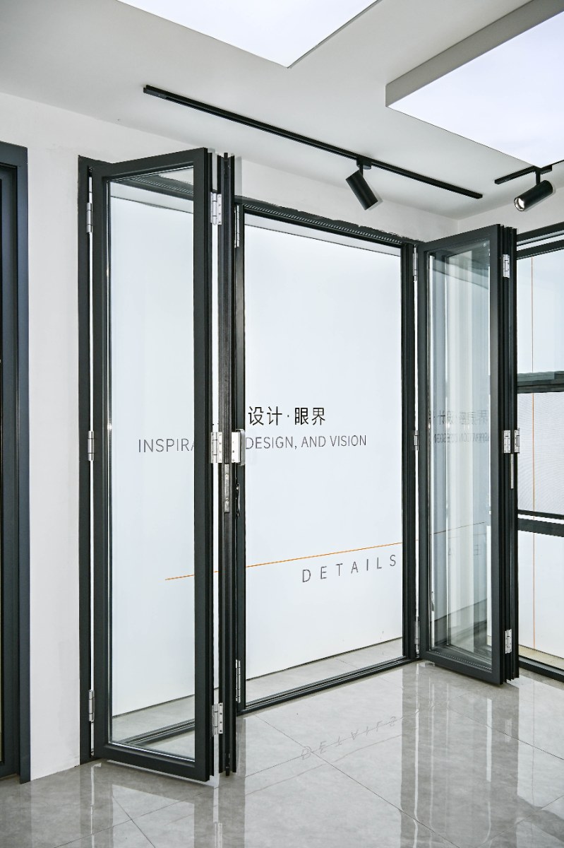 75重型折叠门