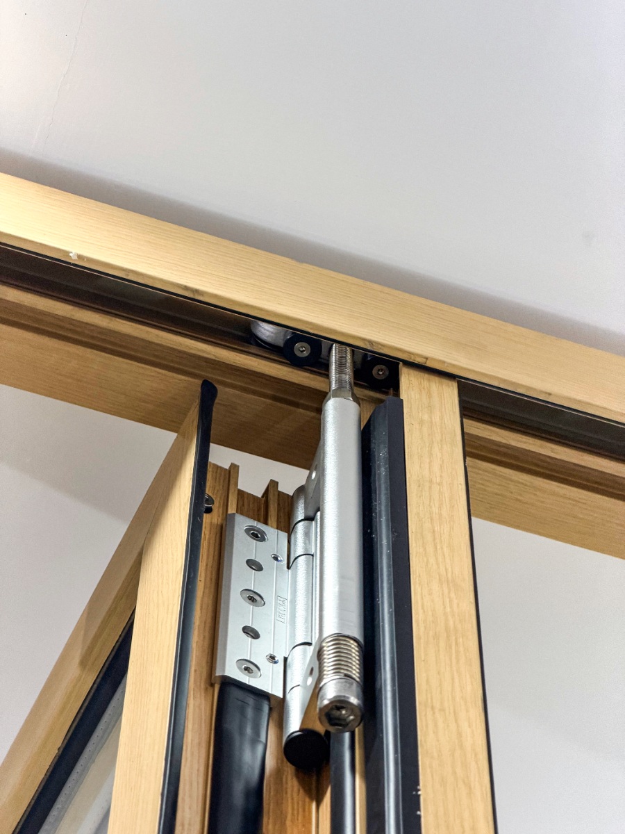 80重型折叠门