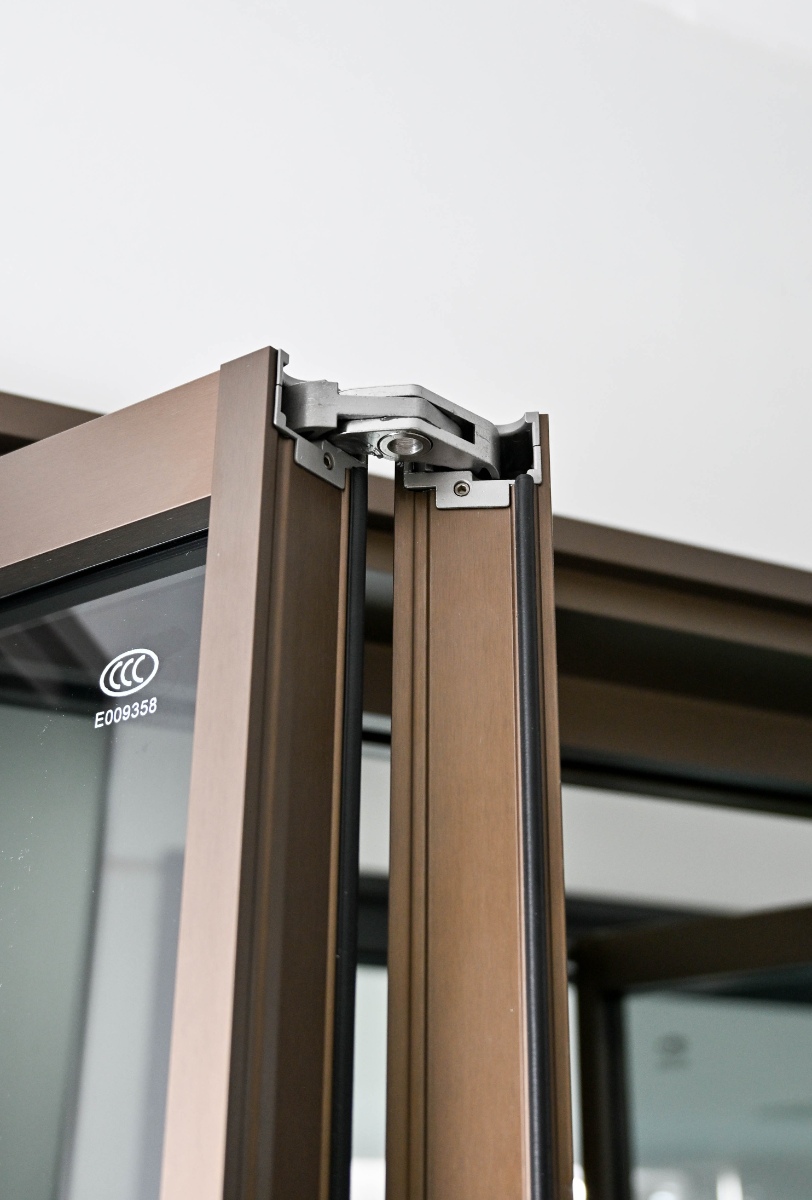 完美系统极窄折门